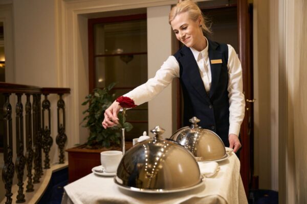 Food & Beverage Server (E‑Learning)