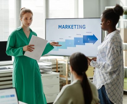 business-presentation-at-a-modern-office-workplace-2026-03-20-02-03-55-utc-scaled-1.jpg